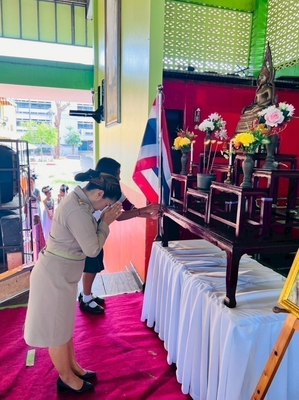 <div style='text-align:center;'><a href='img/article/art_1753069652/image/g/8650f506ffd8b521e9a79a2eb77b871d1_1720605068.jpg' target='_blank' style='color:#FFF !important;' download><b>ดาวน์โหลดรูปภาพ</b> <span style='font-size:12px;'>(1,000 x 1,334 px)</span></a></div>