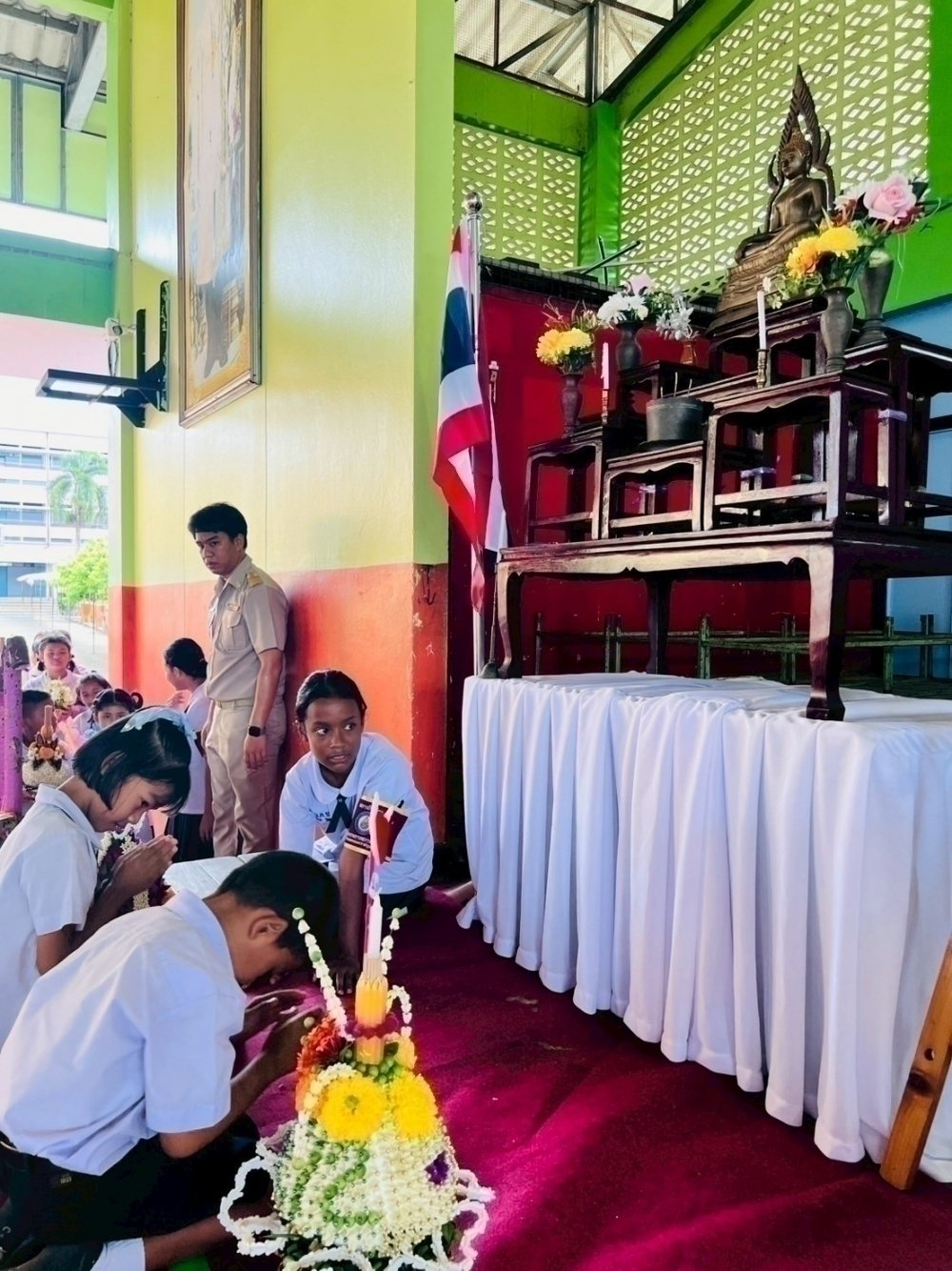 <div style='text-align:center;'><a href='img/article/art_1753069652/image/g/d9b4913e6c79f2ec8a020b415430f0b91_2645569666.jpg' target='_blank' style='color:#FFF !important;' download><b>ดาวน์โหลดรูปภาพ</b> <span style='font-size:12px;'>(1,000 x 1,334 px)</span></a></div>