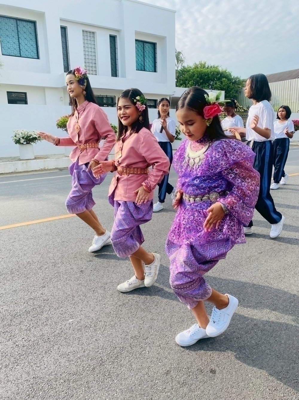 <div style='text-align:center;'><a href='img/article/art_1753070560/image/g/22aa35bb8e788e754a99ce42dbd934581_304341921.jpg' target='_blank' style='color:#FFF !important;' download><b>ดาวน์โหลดรูปภาพ</b> <span style='font-size:12px;'>(1,000 x 1,334 px)</span></a></div>