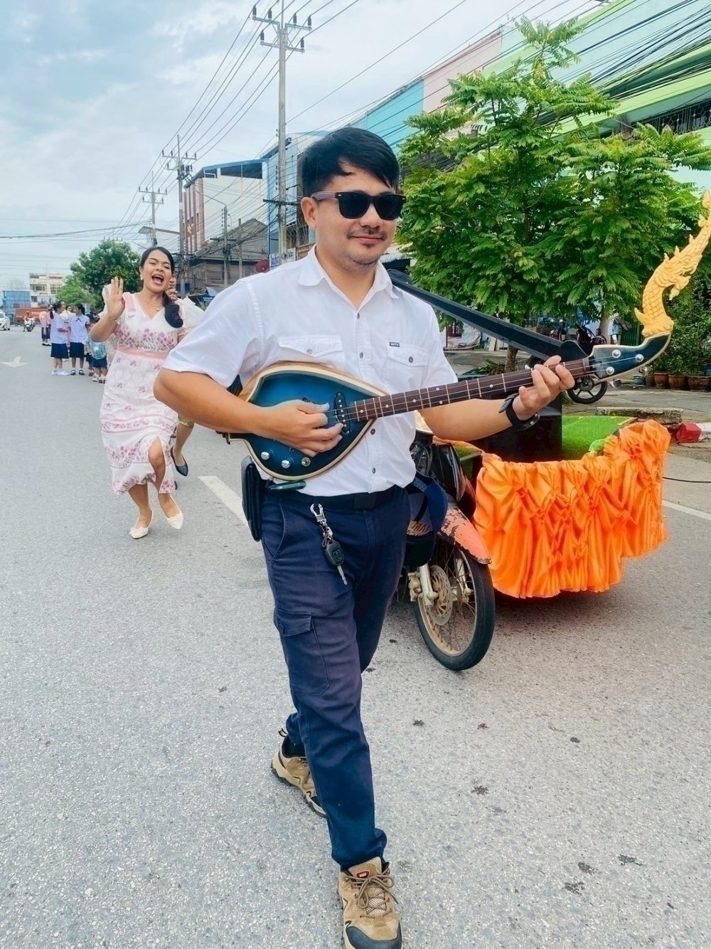 <div style='text-align:center;'><a href='img/article/art_1753071081/image/g/744a764a2b167658e4068265eec6d8b81_1556698058.jpg' target='_blank' style='color:#FFF !important;' download><b>ดาวน์โหลดรูปภาพ</b> <span style='font-size:12px;'>(1,000 x 1,334 px)</span></a></div>