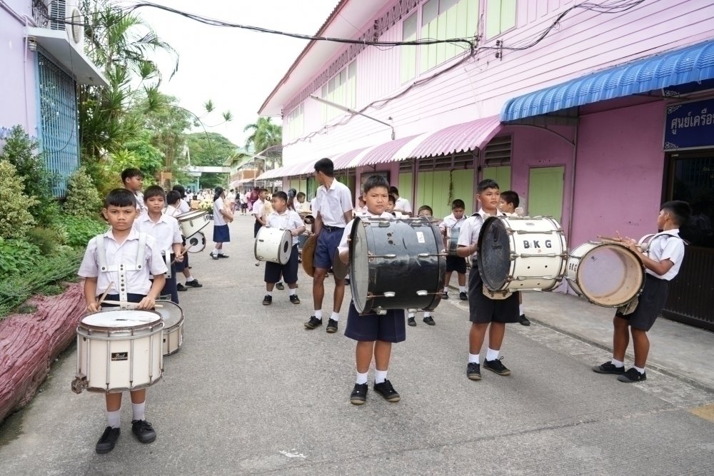 <div style='text-align:center;'><a href='img/article/art_1753071081/image/g/79ff1d54b83417a0235f070daaf694461_4127889328.jpg' target='_blank' style='color:#FFF !important;' download><b>ดาวน์โหลดรูปภาพ</b> <span style='font-size:12px;'>(1,000 x 667 px)</span></a></div>