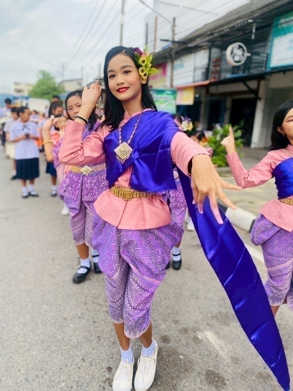 <div style='text-align:center;'><a href='img/article/art_1753071081/image/g/c7837e85b63dc4a65bf6fb4852441c3a1_1537415946.jpg' target='_blank' style='color:#FFF !important;' download><b>ดาวน์โหลดรูปภาพ</b> <span style='font-size:12px;'>(1,000 x 1,334 px)</span></a></div>