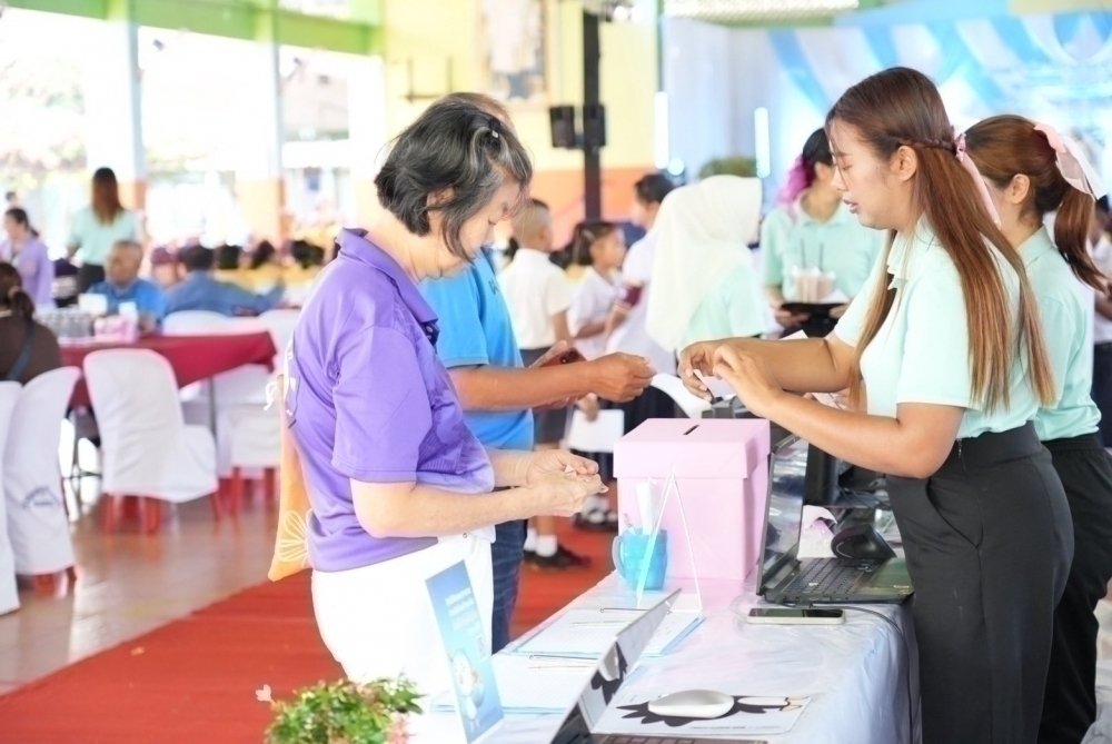 <div style='text-align:center;'><a href='img/article/art_1753072002/image/g/e16223071db976a10f5060f22bab41971_3066412677.jpg' target='_blank' style='color:#FFF !important;' download><b>ดาวน์โหลดรูปภาพ</b> <span style='font-size:12px;'>(1,000 x 669 px)</span></a></div>